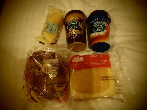 【超商食品】買便利商店的麵包當做早餐~