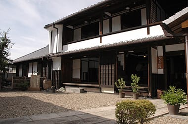 /tmp/phpUwoYlS /tmp/phpUwoYlS