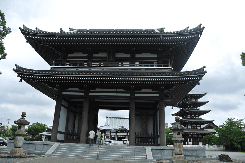 【名古屋】平時幽靜到幾近荒涼的覺王山日泰寺~每月21日弘法日卻超熱鬧~