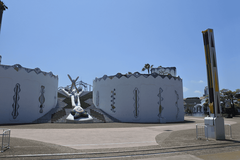 【三重志摩】西班牙村既有驚叫遊樂設施、又有花車遊行及異國