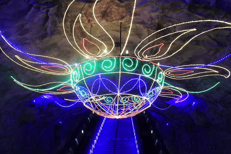 【三重志摩】西班牙村既有驚叫遊樂設施、又有花車遊行及異國