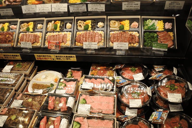 【鐵路便當】在特急HARUKA號享用新大阪車站購買的便當 【鐵路便當】在特急HARUKA號享用新大阪車站購買的便當