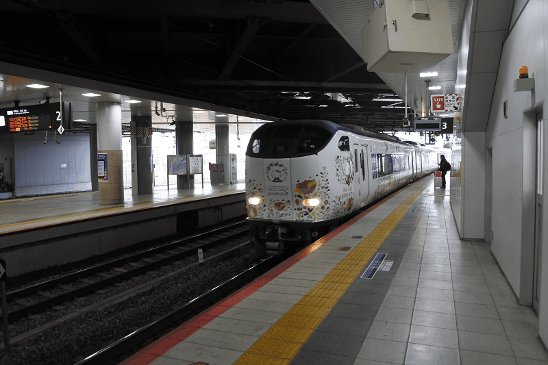 【鐵路便當】在特急HARUKA號享用新大阪車站購買的便當 【鐵路便當】在特急HARUKA號享用新大阪車站購買的便當