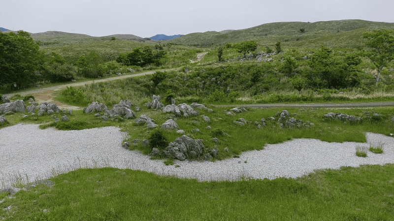 【山口美禰】喀斯特地形秋吉台 【山口美禰】喀斯特地形秋吉台