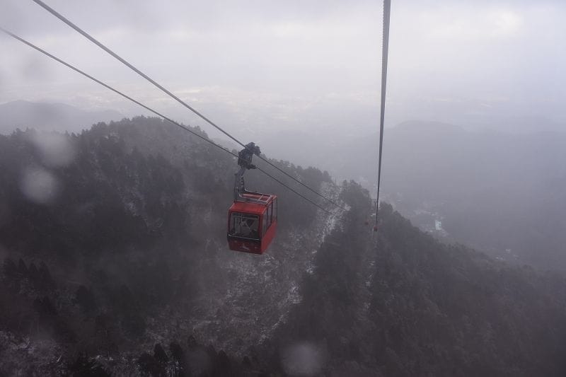【三重湯之山溫泉】搭乘纜車前往御在所岳山頂秋有紅葉、冬有