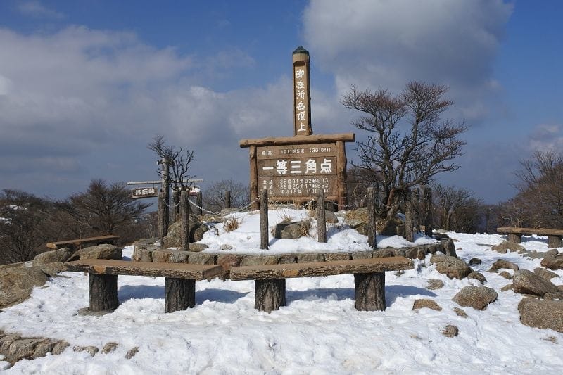【三重湯之山溫泉】搭乘纜車前往御在所岳山頂秋有紅葉、冬有