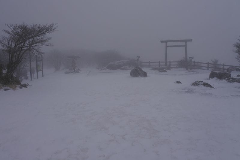 【三重湯之山溫泉】搭乘纜車前往御在所岳山頂秋有紅葉、冬有