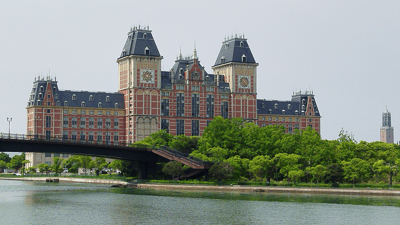 【長崎|佐世保】日本三大主題樂園之一的豪斯登堡~有中古歐州風景、VR體驗世界、夜間水舞及燈光秀~