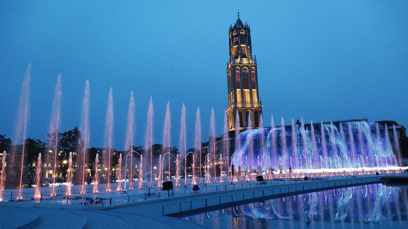 【長崎|佐世保】日本三大主題樂園之一的豪斯登堡~有中古歐州風景、VR體驗世界、夜間水舞及燈光秀~