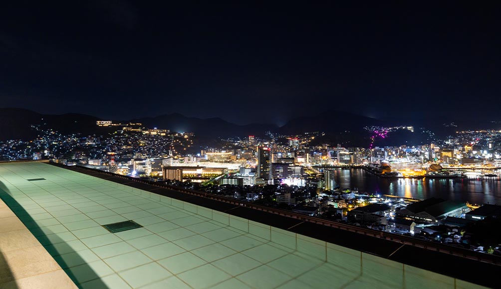 【長崎】大江戶溫泉物語長崎HOTEL清風~能邊泡湯邊觀賞稻佐山夜景~